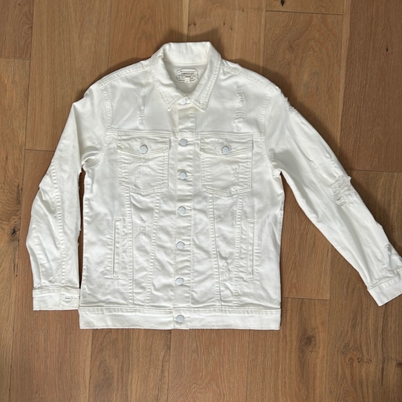CURRENT/ELLIOT Oversized White Trucker Denim Jacket, White Tattered - 1, Small - Picture 2 of 16
